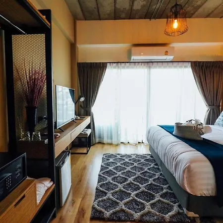 Tree​ For​ Rest​ Poshtel Hostel