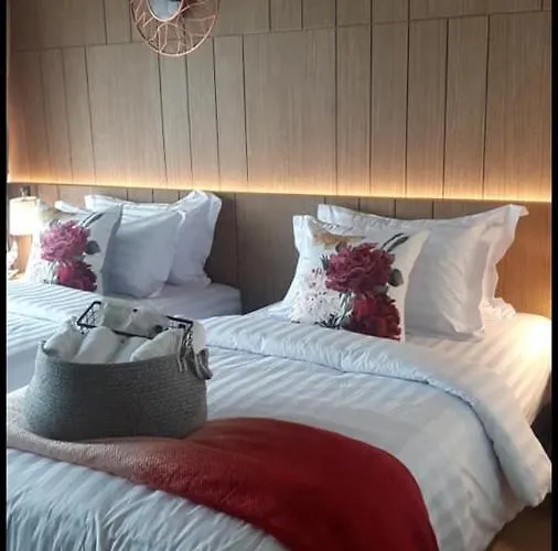 Tree​ For​ Rest​ Poshtel Bangkok