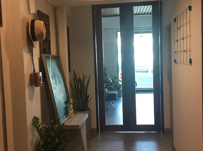 Tree​ For​ Rest​ Poshtel Hostal Bangkok